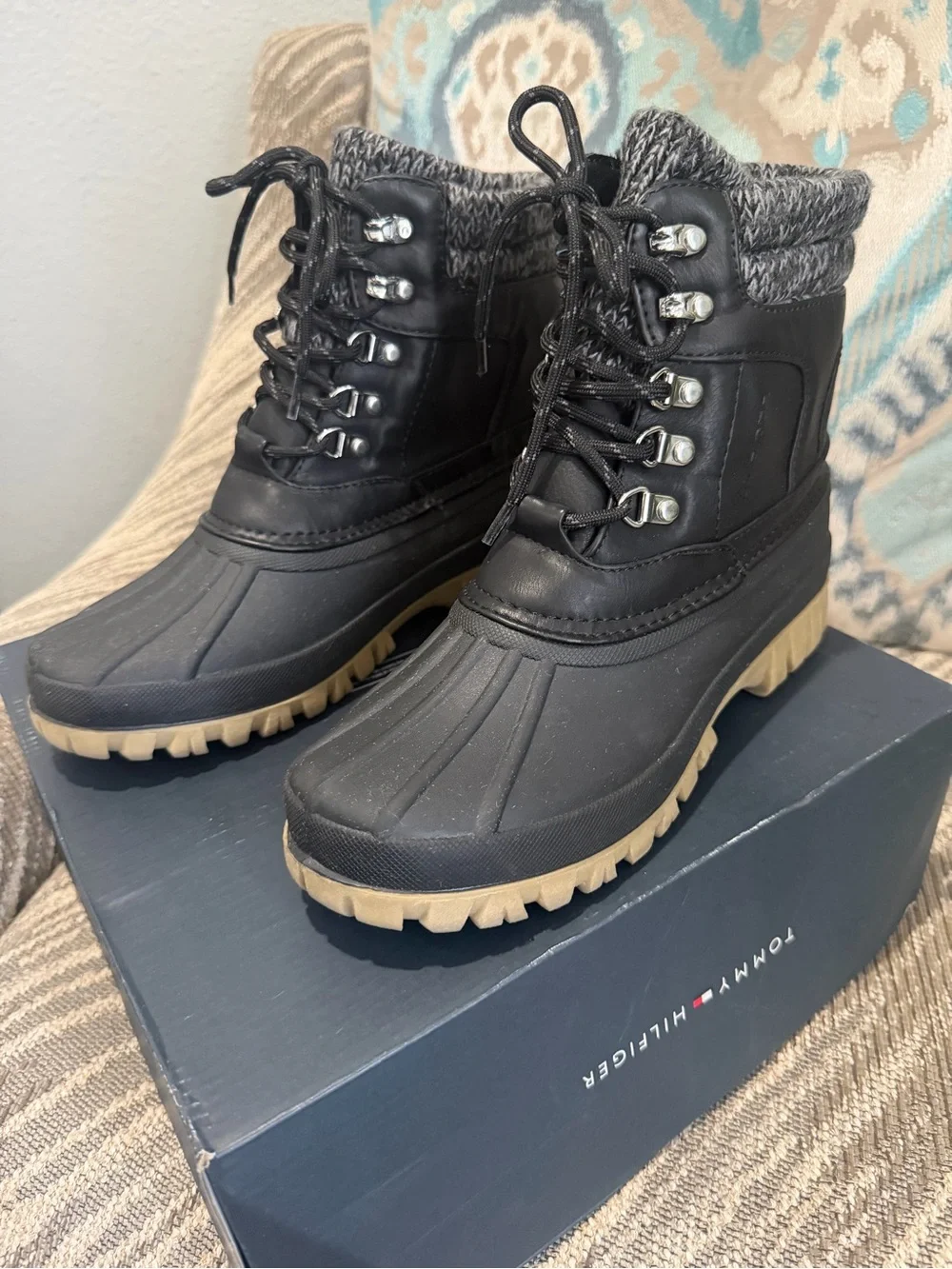 Tommy Hilfiger Black Duck Boots with Knit Collar - Women's 8